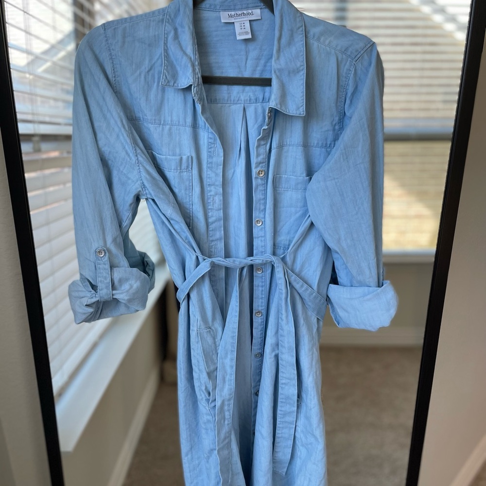 Maternity chambray dress